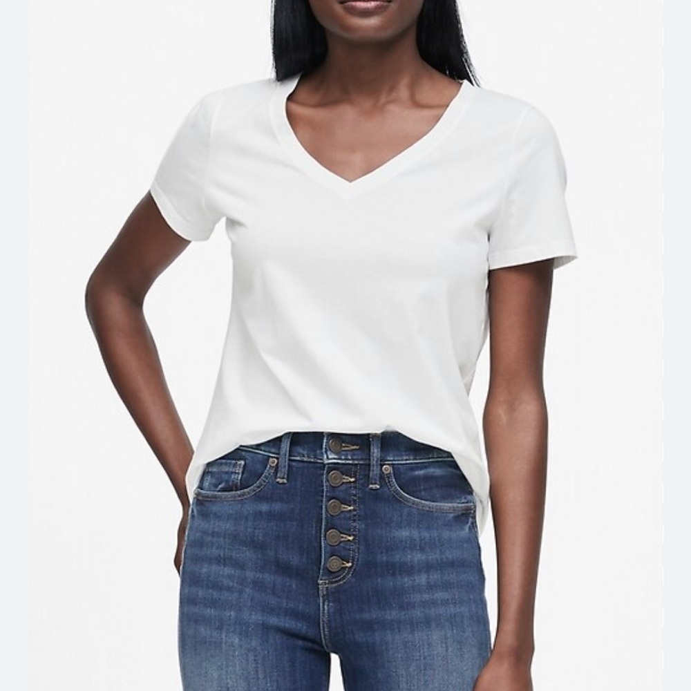 Banana Republic SUPIMA® V-NECK T-SHIRT